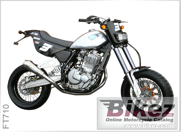 Big CCM ft710 picture and wallpaper from Bikez.com